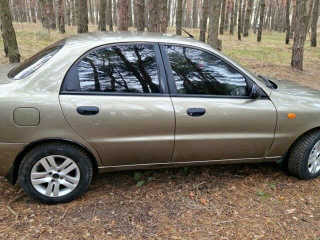 Деу Сенс 2006 у Кам'янське (Дніпродзержинськ) на Automoto.ua Зелений Деу Сенс, об'ємом двигуна 1.5 л та пробігом 278 тис. км за 2750 $, фото 4 на Automoto.ua