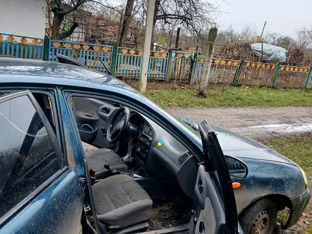 Зеленый Дэу Сенс, объемом двигателя 1.3 л и пробегом 177 тыс. км за 1200 $, фото 3 на Automoto.ua