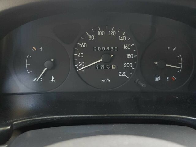 Зеленый Дэу Сенс, объемом двигателя 1.5 л и пробегом 209 тыс. км за 2200 $, фото 2 на Automoto.ua