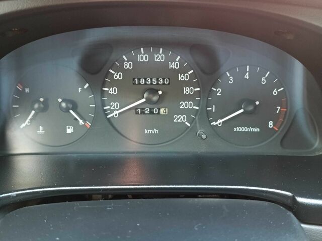 Зеленый Дэу Сенс, объемом двигателя 1.5 л и пробегом 183 тыс. км за 2300 $, фото 1 на Automoto.ua