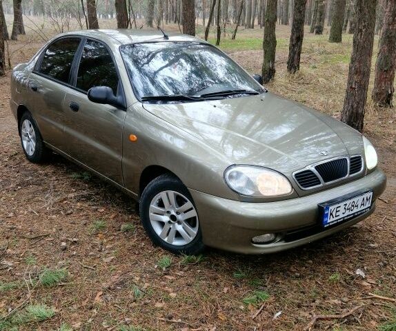 Деу Сенс 2006 у Кам'янське (Дніпродзержинськ) на Automoto.ua Зелений Деу Сенс, об'ємом двигуна 1.5 л та пробігом 278 тис. км за 2750 $, фото 5 на Automoto.ua