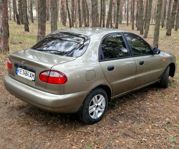 Деу Сенс 2006 у Кам'янське (Дніпродзержинськ) на Automoto.ua Зелений Деу Сенс, об'ємом двигуна 1.5 л та пробігом 278 тис. км за 2750 $, фото 3 на Automoto.ua