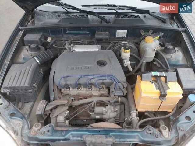 Зеленый Дэу Сенс, объемом двигателя 1.3 л и пробегом 100 тыс. км за 1699 $, фото 8 на Automoto.ua