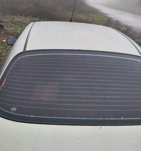 Зеленый Дэу Сенс, объемом двигателя 1.3 л и пробегом 182 тыс. км за 2000 $, фото 1 на Automoto.ua