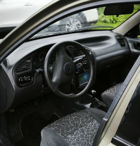 Зелений Деу Сенс, об'ємом двигуна 1.3 л та пробігом 200 тис. км за 1450 $, фото 4 на Automoto.ua
