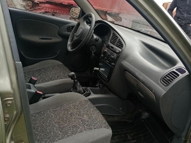 Деу Сенс 2006 у Коломые на Automoto.ua Зелений Деу Сенс, об'ємом двигуна 1.3 л та пробігом 193 тис. км за 2059 $, фото 2 на Automoto.ua