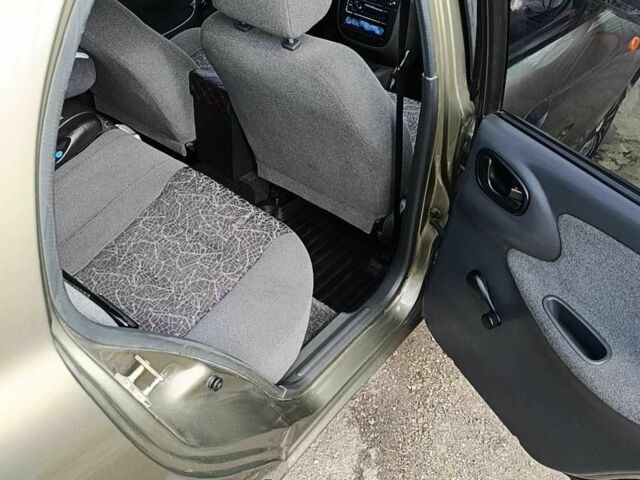 Зелений Деу Сенс, об'ємом двигуна 1.3 л та пробігом 220 тис. км за 1400 $, фото 5 на Automoto.ua