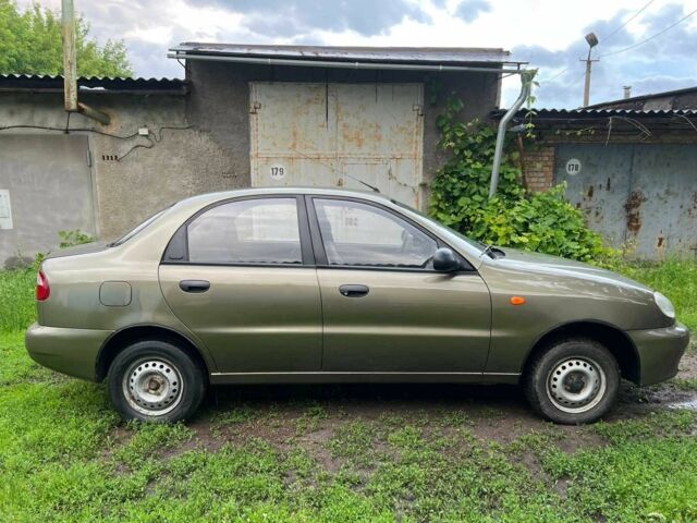 Зеленый Дэу Сенс, объемом двигателя 1.5 л и пробегом 231 тыс. км за 2300 $, фото 2 на Automoto.ua