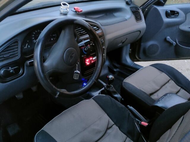 Зеленый Дэу Сенс, объемом двигателя 1.4 л и пробегом 180 тыс. км за 2200 $, фото 5 на Automoto.ua