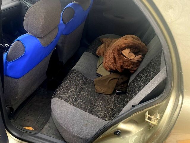 Зеленый Дэу Сенс, объемом двигателя 1.3 л и пробегом 173 тыс. км за 1500 $, фото 3 на Automoto.ua