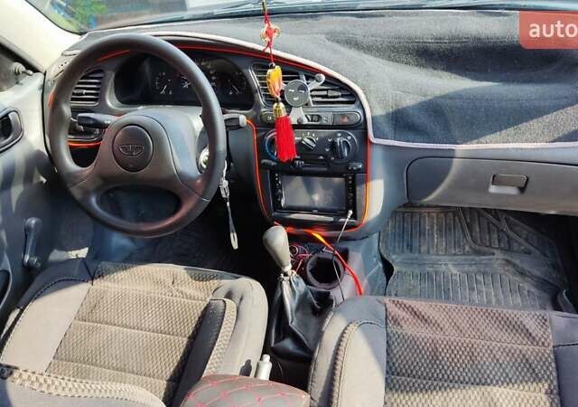 Зелений Деу Сенс, об'ємом двигуна 1.3 л та пробігом 120 тис. км за 2000 $, фото 56 на Automoto.ua