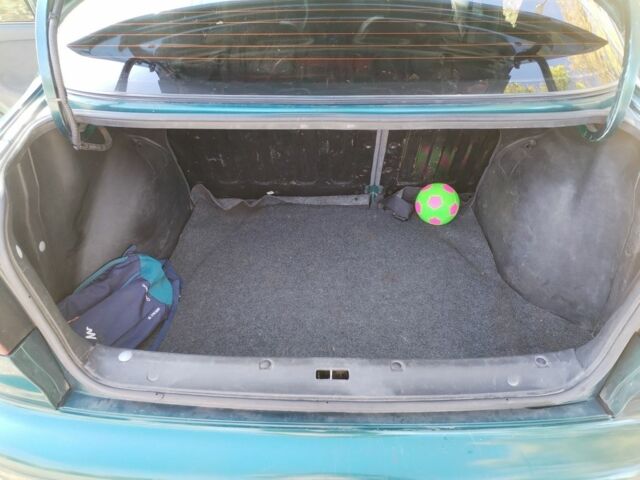 Зеленый Дэу Сенс, объемом двигателя 1.5 л и пробегом 185 тыс. км за 2100 $, фото 6 на Automoto.ua