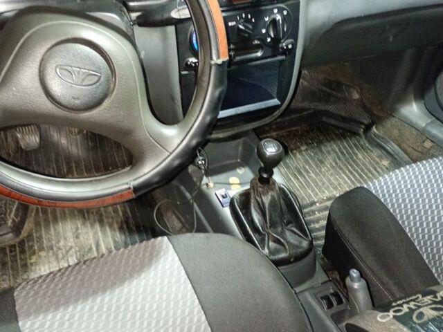 Зеленый Дэу Сенс, объемом двигателя 1.5 л и пробегом 255 тыс. км за 1539 $, фото 1 на Automoto.ua