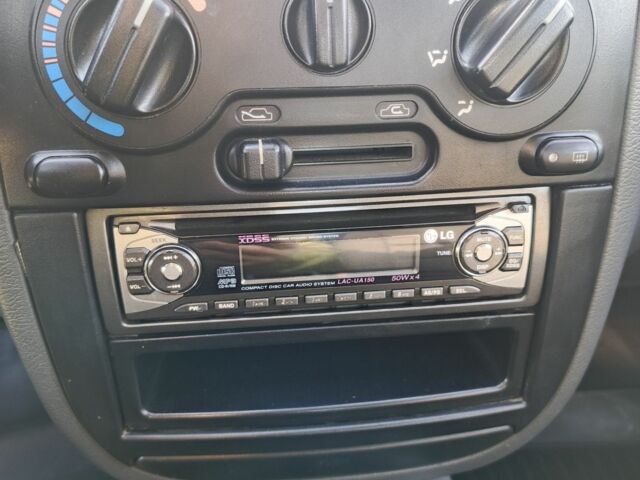 Зелений Деу Сенс, об'ємом двигуна 1.5 л та пробігом 182 тис. км за 1999 $, фото 8 на Automoto.ua