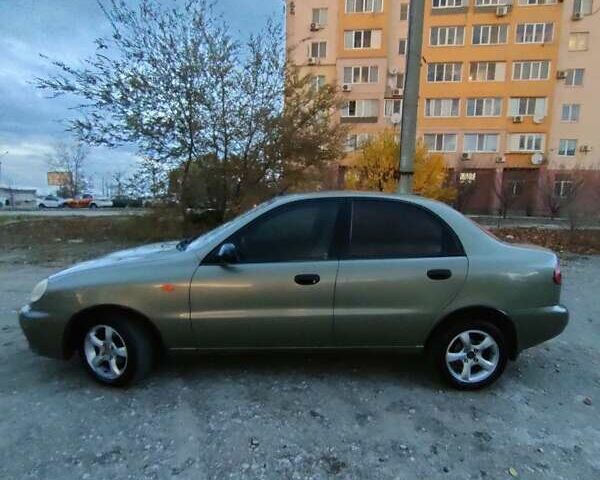 Зеленый Дэу Сенс, объемом двигателя 1.4 л и пробегом 180 тыс. км за 2200 $, фото 1 на Automoto.ua