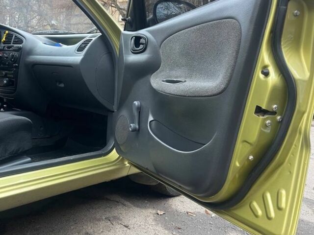 Зелений Деу Сенс, об'ємом двигуна 1.4 л та пробігом 125 тис. км за 2200 $, фото 3 на Automoto.ua