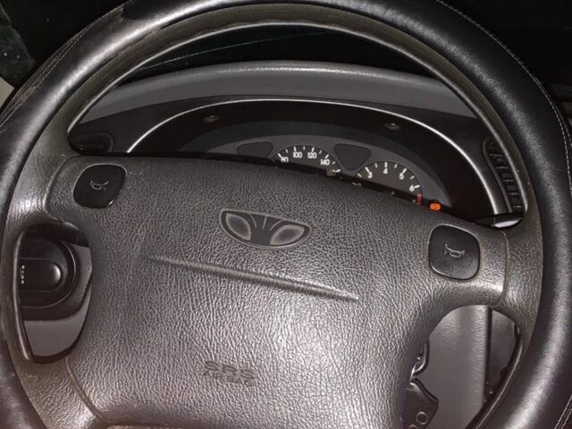 Зеленый Дэу Сенс, объемом двигателя 1.6 л и пробегом 251 тыс. км за 2000 $, фото 2 на Automoto.ua