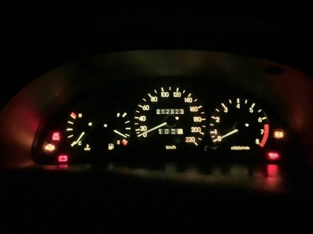 Зеленый Дэу Сенс, объемом двигателя 1.6 л и пробегом 251 тыс. км за 2000 $, фото 3 на Automoto.ua