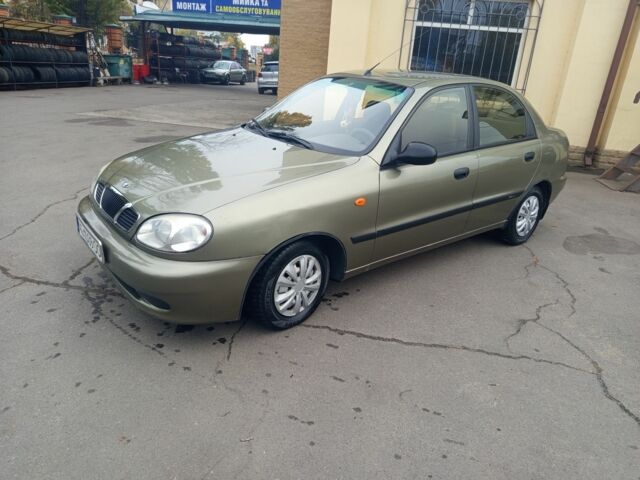 Деу Сенс 2007 у Синельниковом на Automoto.ua Зелений Деу Сенс, об'ємом двигуна 1.4 л та пробігом 72 тис. км за 2250 $, фото 3 на Automoto.ua