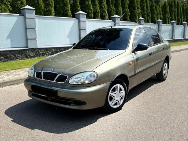Зеленый Дэу Сенс, объемом двигателя 1.5 л и пробегом 142 тыс. км за 2700 $, фото 1 на Automoto.ua