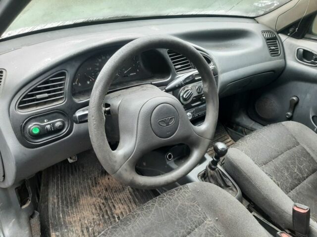 Зеленый Дэу Сенс, объемом двигателя 0 л и пробегом 82 тыс. км за 900 $, фото 2 на Automoto.ua