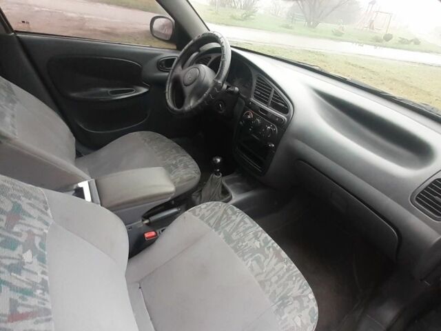 Зеленый Дэу Сенс, объемом двигателя 1.3 л и пробегом 350 тыс. км за 1200 $, фото 6 на Automoto.ua