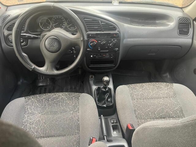 Зелений Деу Сенс, об'ємом двигуна 1.4 л та пробігом 1 тис. км за 2000 $, фото 5 на Automoto.ua