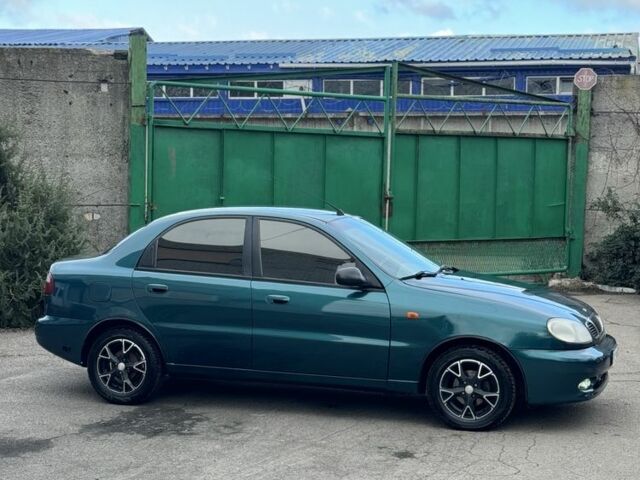 Зеленый Дэу Сенс, объемом двигателя 1.6 л и пробегом 258 тыс. км за 2399 $, фото 5 на Automoto.ua