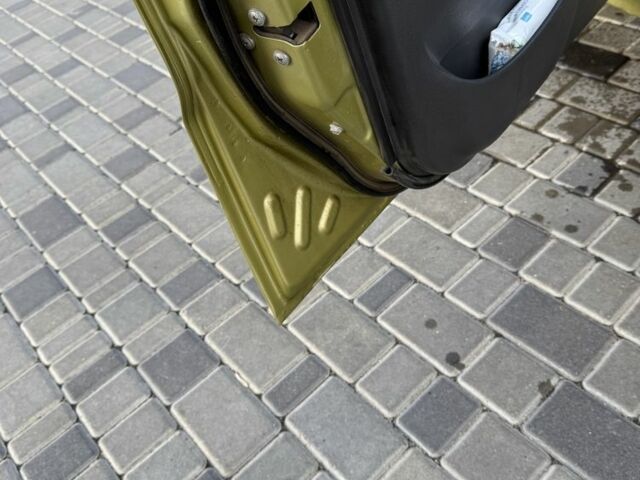 Зеленый Дэу Сенс, объемом двигателя 1.5 л и пробегом 249 тыс. км за 2200 $, фото 7 на Automoto.ua