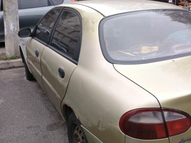 Зеленый Дэу Сенс, объемом двигателя 1.4 л и пробегом 250 тыс. км за 450 $, фото 3 на Automoto.ua