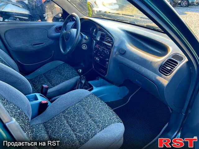 Зелений Деу Сенс, об'ємом двигуна 1.4 л та пробігом 160 тис. км за 1450 $, фото 4 на Automoto.ua