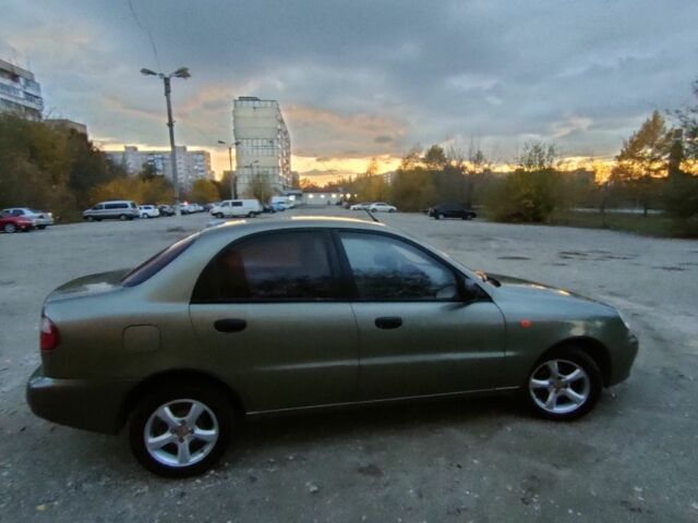 Зеленый Дэу Сенс, объемом двигателя 1.4 л и пробегом 180 тыс. км за 2200 $, фото 3 на Automoto.ua