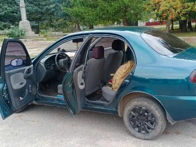Зеленый Дэу Сенс, объемом двигателя 1.3 л и пробегом 177 тыс. км за 1600 $, фото 6 на Automoto.ua