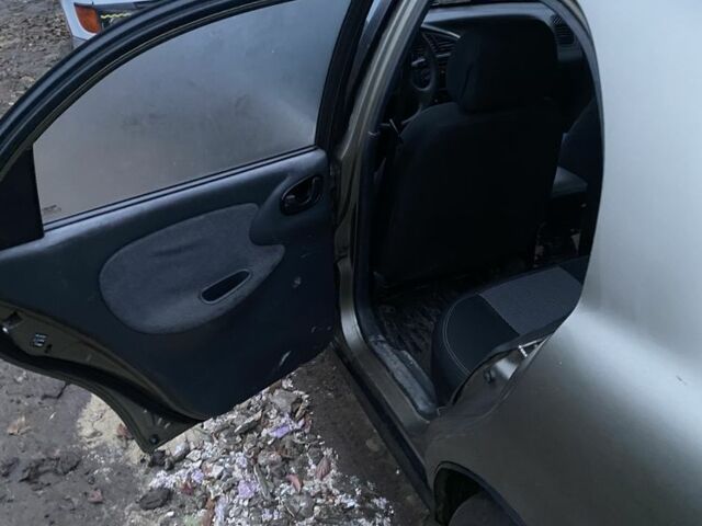 Зелений Деу Сенс, об'ємом двигуна 1.4 л та пробігом 300 тис. км за 1800 $, фото 4 на Automoto.ua