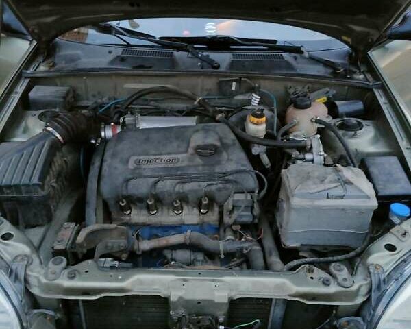 Зеленый Дэу Сенс, объемом двигателя 1.4 л и пробегом 180 тыс. км за 2200 $, фото 9 на Automoto.ua