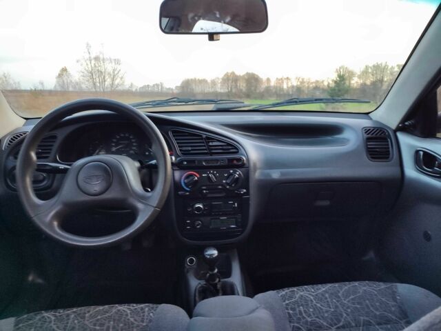 Зеленый Дэу Сенс, объемом двигателя 1.5 л и пробегом 200 тыс. км за 2550 $, фото 11 на Automoto.ua