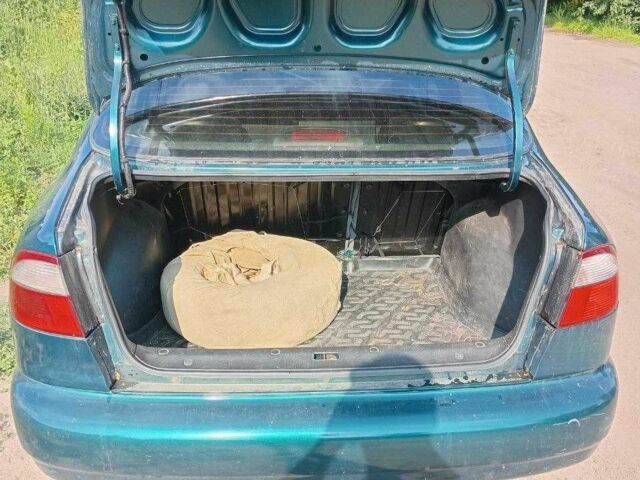 Зеленый Дэу Сенс, объемом двигателя 1.5 л и пробегом 246 тыс. км за 1450 $, фото 4 на Automoto.ua