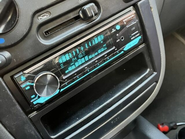 Дэу Сенс 2007 в Никополе на Automoto.ua Зеленый Дэу Сенс, объемом двигателя 1.5 л и пробегом 184 тыс. км за 3550 $, фото 6 на Automoto.ua