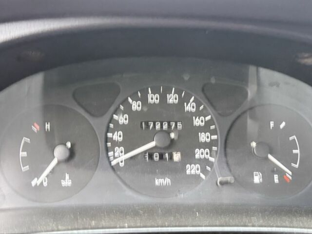 Зелений Деу Сенс, об'ємом двигуна 1.5 л та пробігом 172 тис. км за 1600 $, фото 5 на Automoto.ua