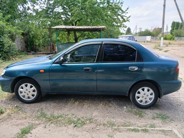 Зелений Деу Сенс, об'ємом двигуна 1.5 л та пробігом 260 тис. км за 90000 $, фото 1 на Automoto.ua