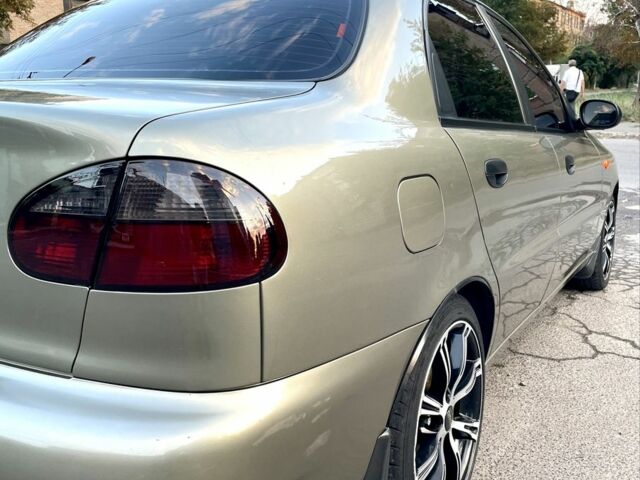 Зеленый Дэу Сенс, объемом двигателя 1.4 л и пробегом 173 тыс. км за 2650 $, фото 1 на Automoto.ua