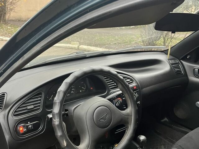 Зелений Деу Сенс, об'ємом двигуна 1.4 л та пробігом 250 тис. км за 1750 $, фото 4 на Automoto.ua