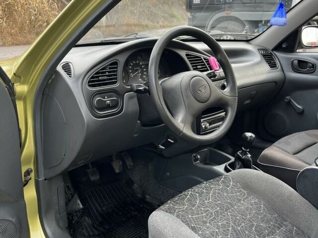 Зеленый Дэу Сенс, объемом двигателя 1.5 л и пробегом 134 тыс. км за 2450 $, фото 2 на Automoto.ua