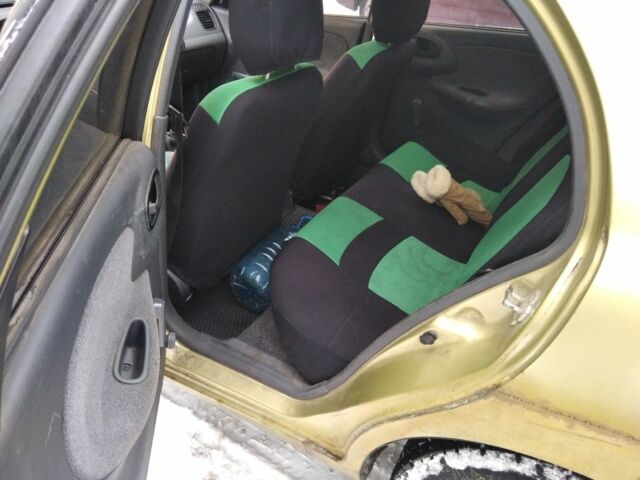 Зеленый Дэу Сенс, объемом двигателя 1.5 л и пробегом 180 тыс. км за 2500 $, фото 4 на Automoto.ua