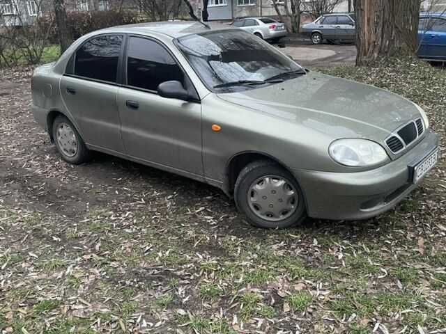 Зелений Деу Сенс, об'ємом двигуна 1.4 л та пробігом 144 тис. км за 2000 $, фото 4 на Automoto.ua