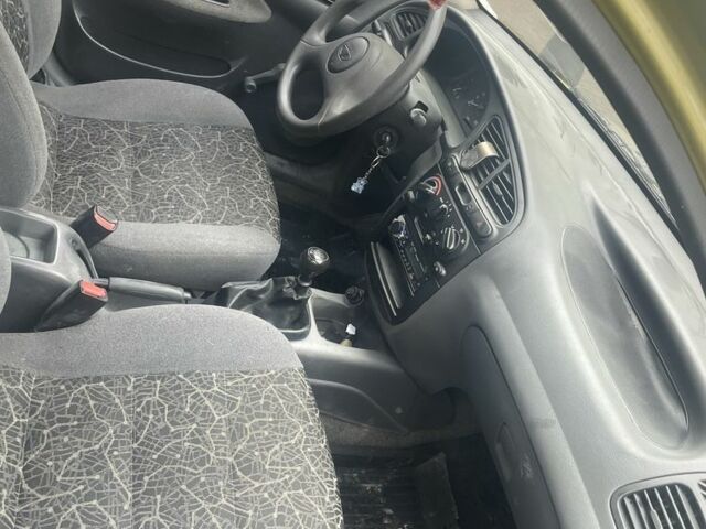 Зеленый Дэу Сенс, объемом двигателя 1.4 л и пробегом 200 тыс. км за 1700 $, фото 3 на Automoto.ua