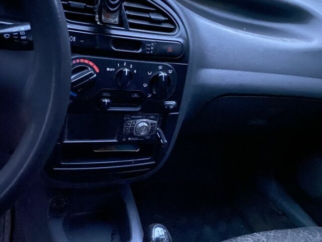 Зеленый Дэу Сенс, объемом двигателя 1.3 л и пробегом 220 тыс. км за 1415 $, фото 6 на Automoto.ua