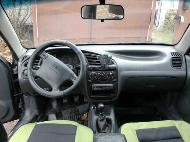 Зелений Деу Сенс, об'ємом двигуна 1.6 л та пробігом 189 тис. км за 2300 $, фото 10 на Automoto.ua