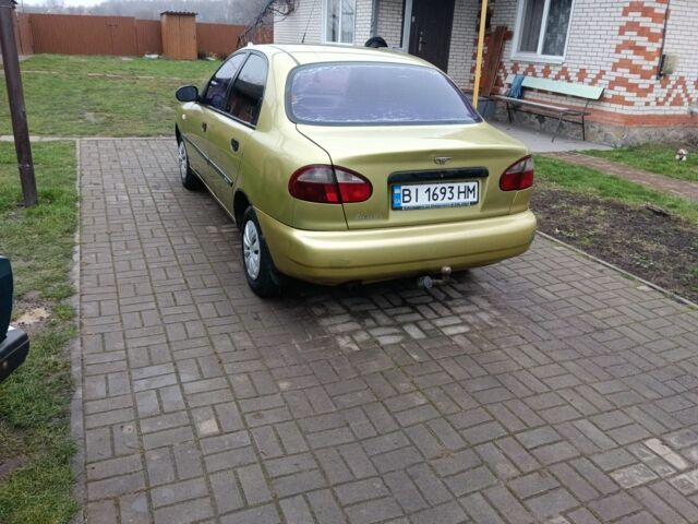 Зеленый Дэу Сенс, объемом двигателя 1.3 л и пробегом 200 тыс. км за 1300 $, фото 2 на Automoto.ua