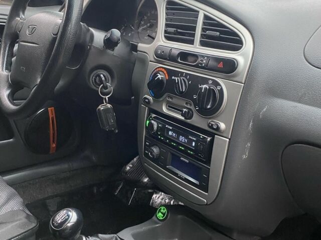 Зеленый Дэу Сенс, объемом двигателя 1.6 л и пробегом 290 тыс. км за 1499 $, фото 5 на Automoto.ua